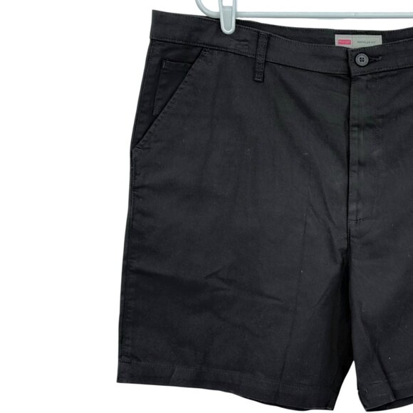 Wrangler Men's Regular Fit Medium Stretch Black Shorts Size 42 Inseam 7" NWT - Picture 6 of 12